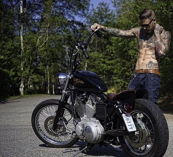 wearethebikers1's tweet photo. For ladies out there! 🚵♀😍😜
#biker #bikerscafesalem #bikerride #bikerzone #bikersbandung #bikersLover #bikerszen #bikersnetwork #bikershit #bikerman https://t.co/zkNeoMttSi