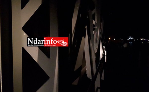 #Afrique #Senegal #kebetu | Incivisme : des individus volent les files électriques du pont Faidherbe Au moment où d’énormes efforts consentis par les équipes de l’Ageroute pour maintenir le pont Faidherbe dans un parfait état, des voyous à... | #Ndar ndarinfo.com/Incivisme-des-…