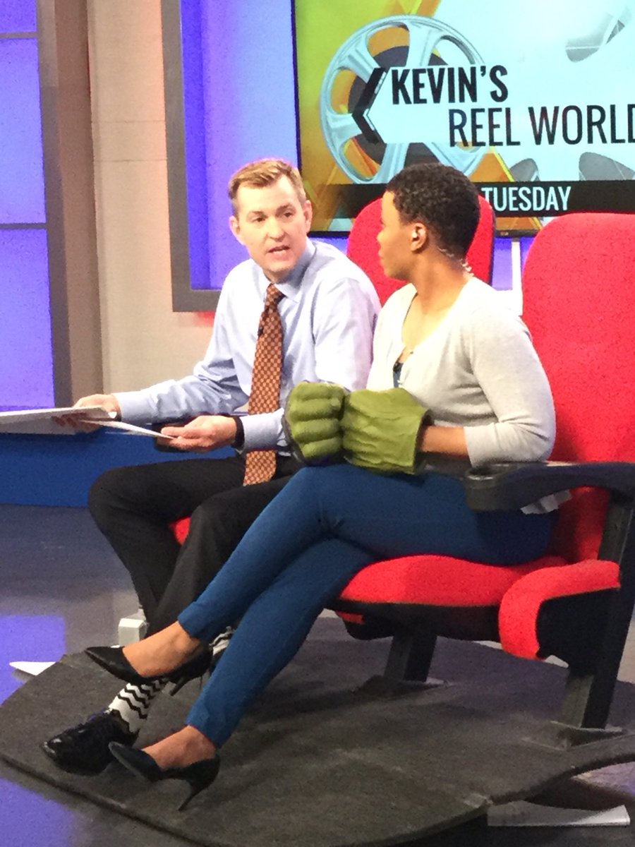 FOX2now's tweet photo. #DVDtuesday with Kim and Kevin on the 9am@show @FOX2now https://t.co/OdSikEq0dx