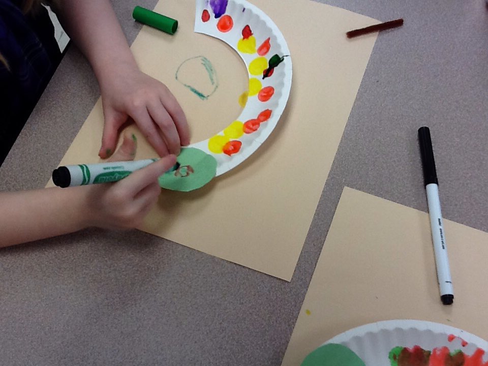 mrsclarksart's tweet photo. #385edchat
Love watching my PK illustrators hard at work creating Eric Carle inspired masterpieces. https://t.co/wfITpzNM0K