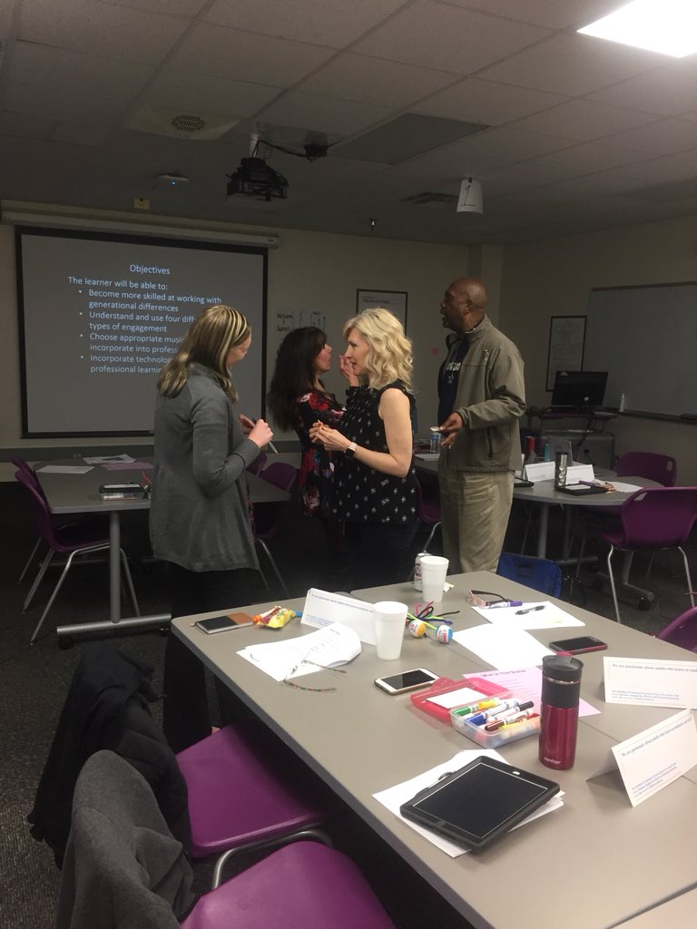 lisadham's tweet photo. Sharing our learning objectives for today. #learntexas #gisdlearning https://t.co/ifwlODzXBQ