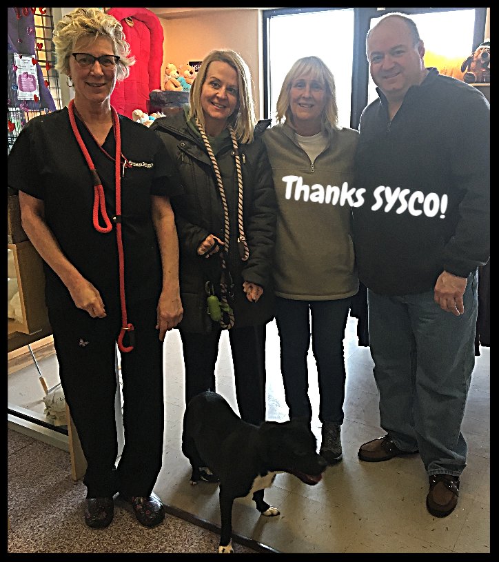 HumaneHBG's tweet image. HSHA is very fortunate to have so many that support our organization because we are 100% funded through the communities we serve. Sysco's President stopped by to donate $4,000 to the homeless animals! Thanks @Sysco. YOU ROCK! 

#communitywithpurpose #SYSCO #Humanehbg