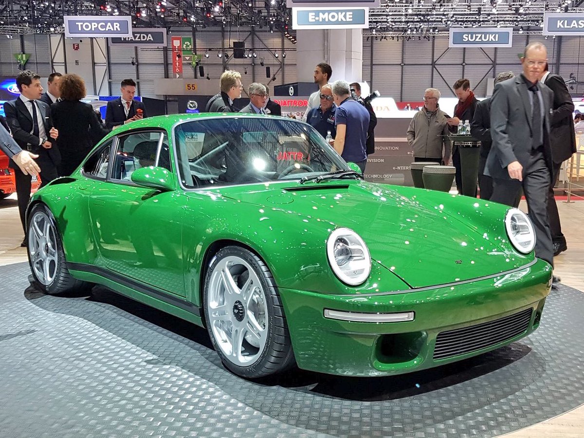 Porsche911UK's tweet photo. Bringing #RetroStyle to the #GenevaMotorShow is the latest from @RUFAutomobile #RufPorsche the #RufSCT 😍 taking the battle to #SingerVehicles with this 4.2 litre 500bhp stunner 👍🏻 https://t.co/9AVo9Gy7u6
