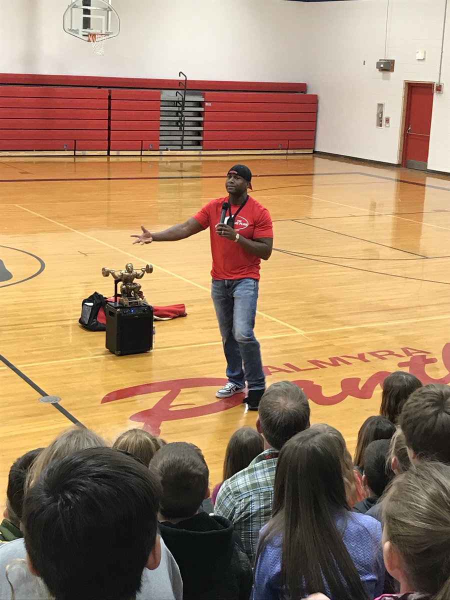 MrsMalone050716's tweet photo. Demo Adams is in da house!! #uplifting #choosekind #DeMoineAdams #OR1_Panthers https://t.co/JbonoWgDA3