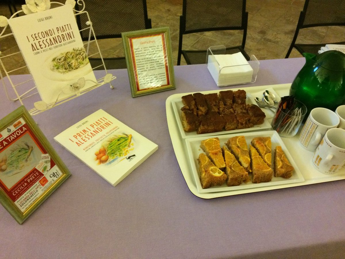vicolodelpavone's tweet photo. Alla galleria dell'art-hotel #LocandadellArte di Solonghello è in mostra #TavoleaTavola, la raccolta di illustrazioni di #CeciliaPrete per le ricette raccolte dal gastronomo #LuigiBruni
Vi aspettiamo da SABATO 3 MARZO a DOMENICA 3 GIUGNO 2018 https://t.co/0veEakUkyo