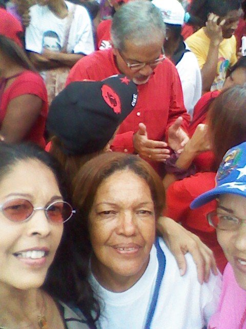 sandrina's tweet photo. 5-3-2018...Unidos con Nuestro Presidente NICULAs MADURO..5 @ños de la partida fisica Comandante HUGO CHAVEZ FRIAS https://t.co/465EkUCR4W