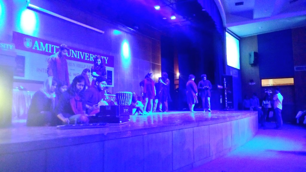 theshewings's tweet photo. #YesIbleed  
Students of @AmityUni at #Noida presented a thought provoking play on why menstruation is considered as a taboo in #India https://t.co/M4OkMqNPKB