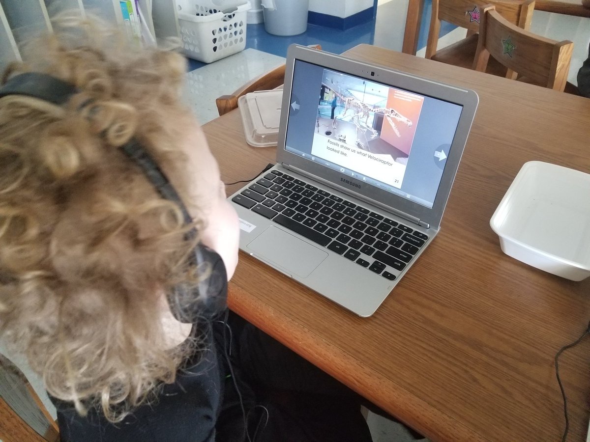 AmberConley88's tweet photo. Ms. McDaniel's kindergarteners are learning lots of exciting things using @myONreader!   George Washington, T-Rex, sea animals, &amp; fossils OH MY!! 
📚🐳🐚🐊👩‍🎓👨‍🚀🔍
@STCElementary #stcr13 https://t.co/3nvgABjsvx