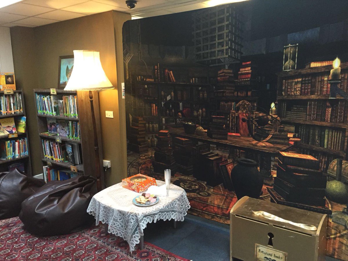 nettlbirmingham's tweet image. Last week we visited Belle Vue Primary School for the launch of their new library! Great use of our fabric display stands if we do say so ourselves... Well done to everyone involved, it looks great! :)