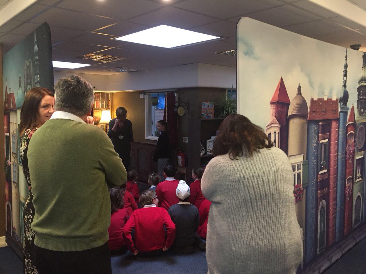 nettlbirmingham's tweet image. Last week we visited Belle Vue Primary School for the launch of their new library! Great use of our fabric display stands if we do say so ourselves... Well done to everyone involved, it looks great! :)