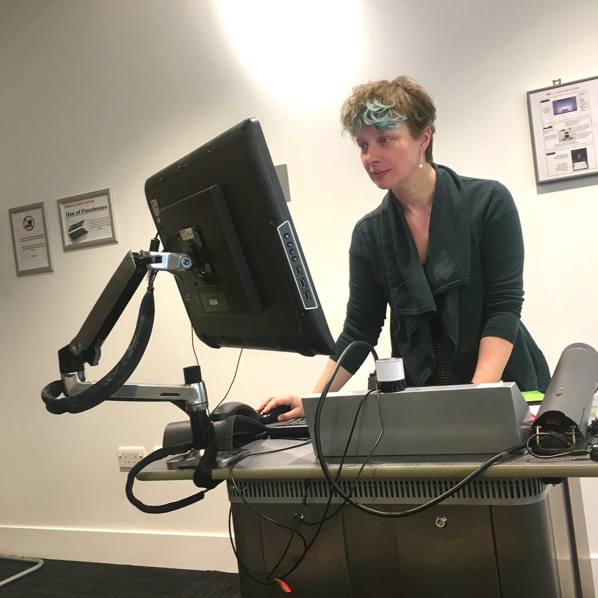 Hacanmarrie's tweet photo. Much gratitude to @maria_kukhareva for all the knowledge she shared for the past two days during #InterdisciplinaryResearch & #DigitalAcademic sessions.
#PhdChat #PhdDiary #UoB #ObjectLearning #TeachingWithTech #AcademicProfile https://t.co/G5v7EhOxOP