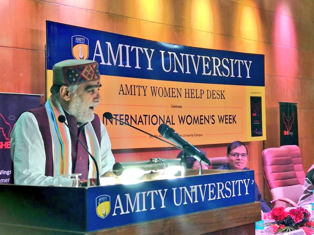 theshewings's tweet photo. Hon'ble Chairman &amp; Minister of State for Health &amp; Family Welfare,Government Of India -  Shri Ashwini Kumar Chaubey ji at #YesIbleed  event . https://t.co/S3gJqdOWae
