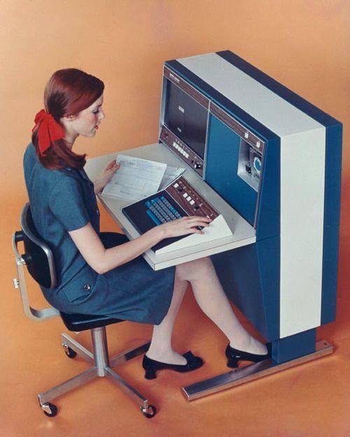 EURinIOW's tweet photo. Did you know? The @iwight council has the largest collection of vintage #IT equipment in the whole of the #EU - and unlike in other member states, its floppy disks are still put to good use everyday! #digitalSolent cc @EUdigitalblog https://t.co/JucX5bQwzv