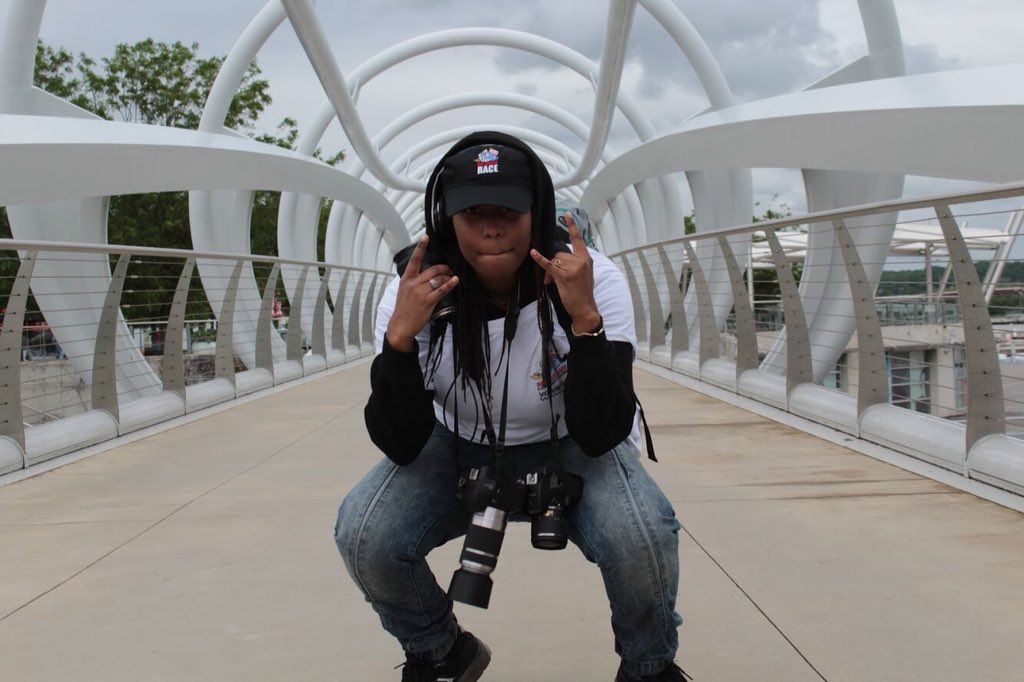 ThatNerd313's tweet photo. Hey Twitter! My name is Skylan and Iโm a visual artist based right in the DMV. RT to get me some exposure! #301Creatives https://t.co/JgffcrqoTI