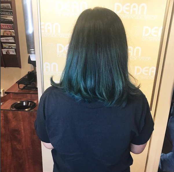DeanOfShadyside's tweet image. Add some cobalt to your life 💙 Hair by Chelsea! #framesicolor #haircolor