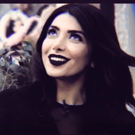 srnrnur's tweet photo. #YeniProfilResmi https://t.co/ELtzuoKkgE