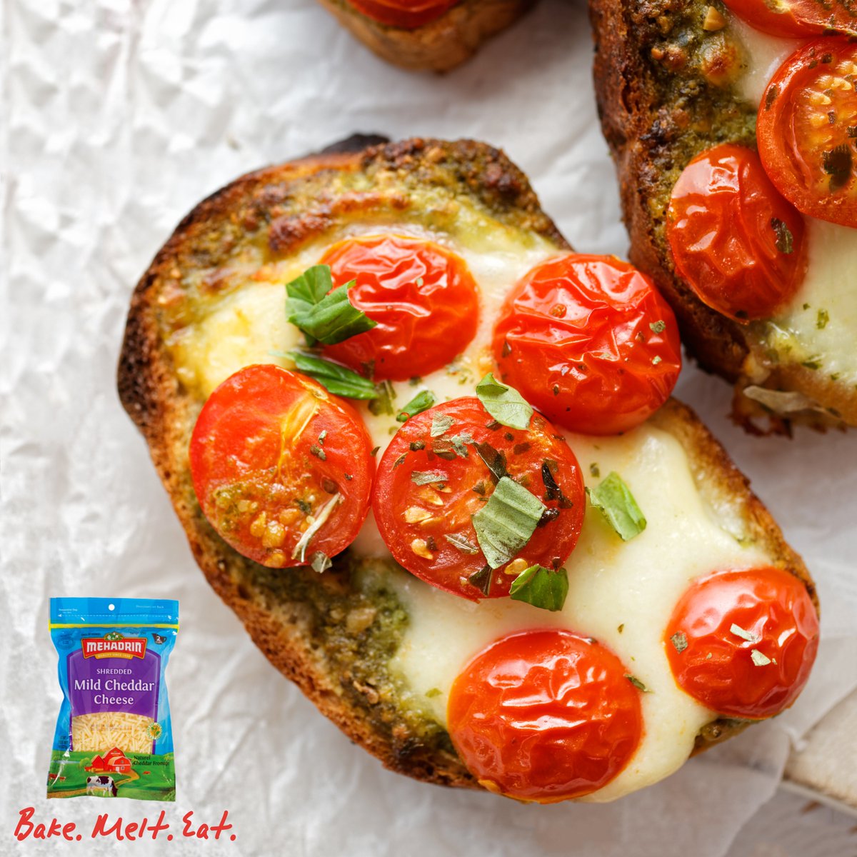 Toast, pesto, cheese, tomatoes... perfecto! #Mehadrinmoments #TuesdayThoughts