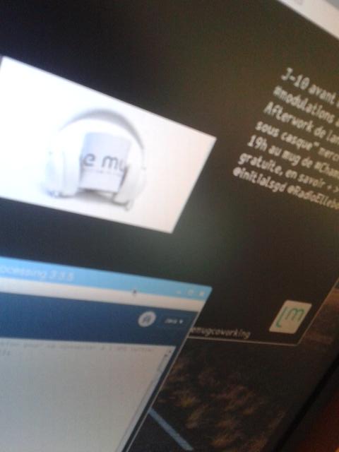 lehaire_h's tweet image. Dernieres lignes de code avant le festival #modulations ... et n'oubliez le chapeau!! http:bit.ly/chapeau-modula…