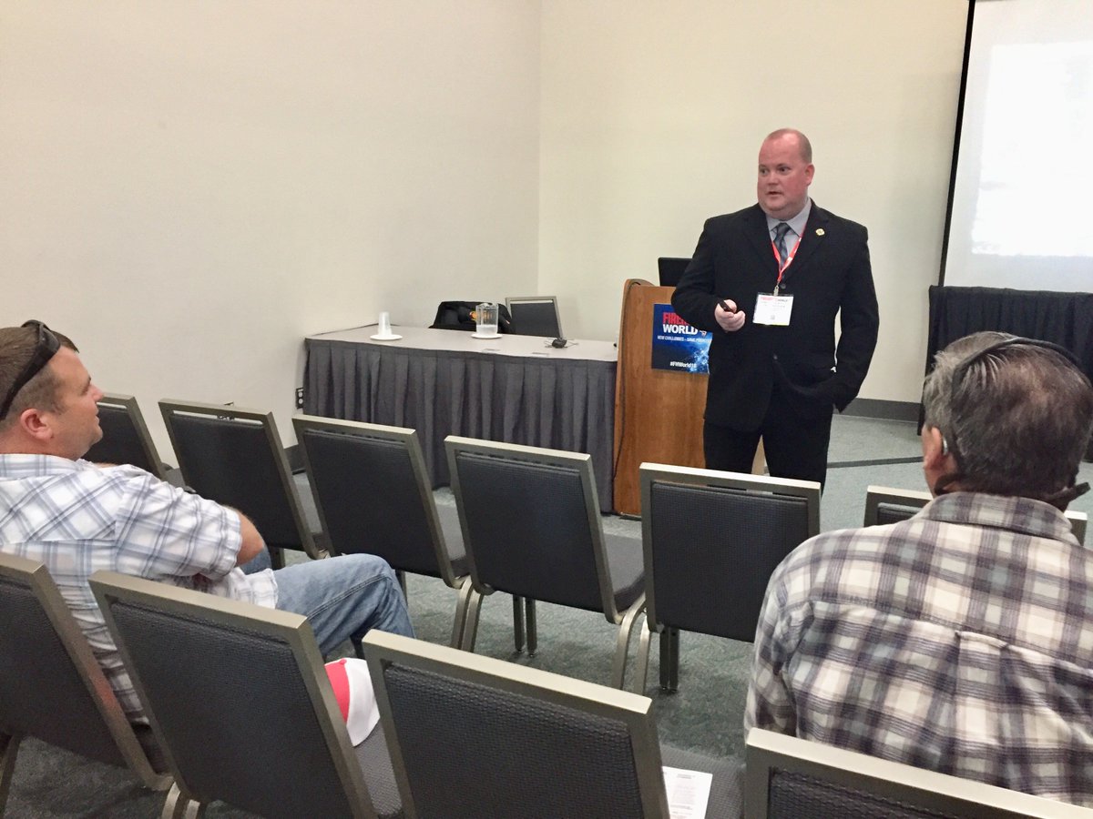 FirehouseNews's tweet image. .@scottpeterson46 spoke about how #firefighters can develop motivation for training and how the fear of failure posses a big challenge during his #FHWorld18 session firehouse.com/20995075