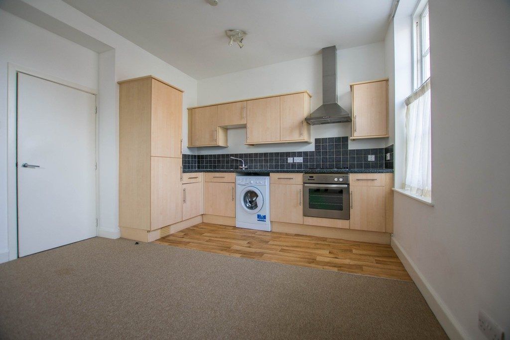 Chelt_Property's tweet photo. #EOSL #EOToLet

St. Pauls Street South, Cheltenham GL50 4AW - £625 pcm

https://t.co/bSvi6VTtTK https://t.co/1e8kHdR34a
