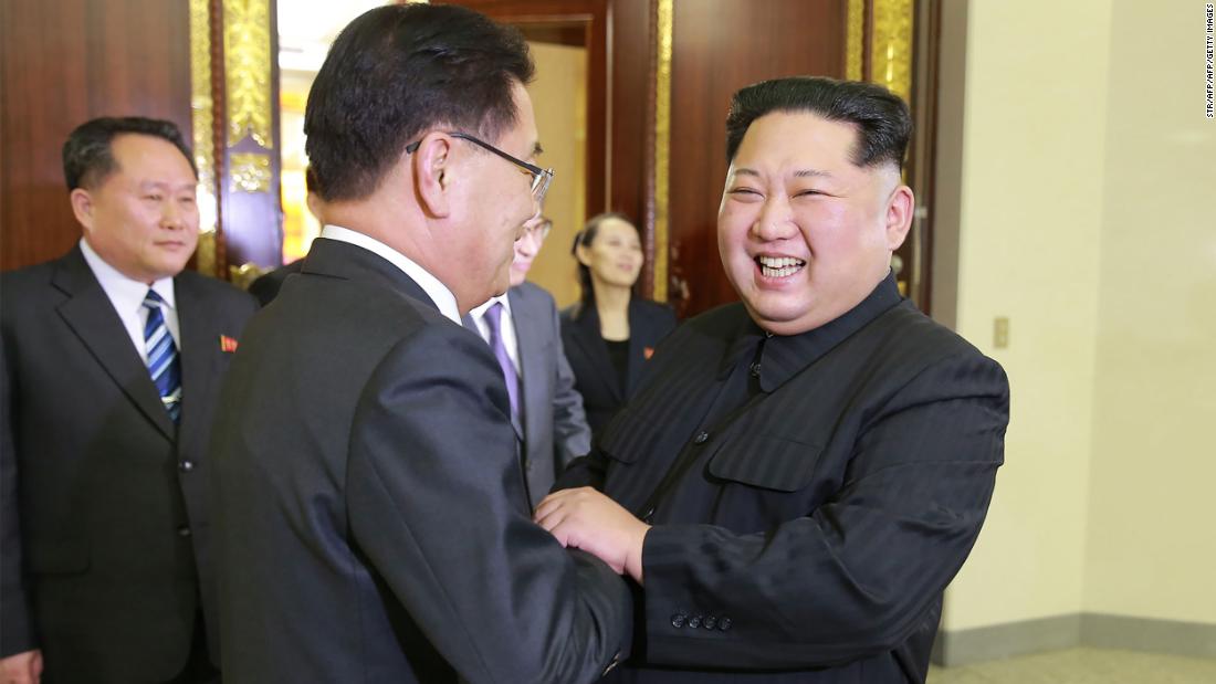 fast_fancy's tweet photo. North Korea willing to talk about giving up nukes https://t.co/X5e1qGoLwP https://t.co/fzb3gFQYEj