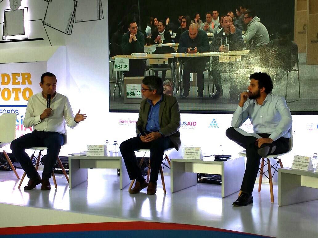 eduardogarzont's tweet image. La corrupción se resuelve participando: la ciudadanía con el voto libre y con la #Denuncia ante cualquier irregularidad, y como gobierno articulandonos institucionalmente, por eso fue creada la @UrielColombia que fomenta la transferencia y legalidad en elecciones #ElPoderDelVoto