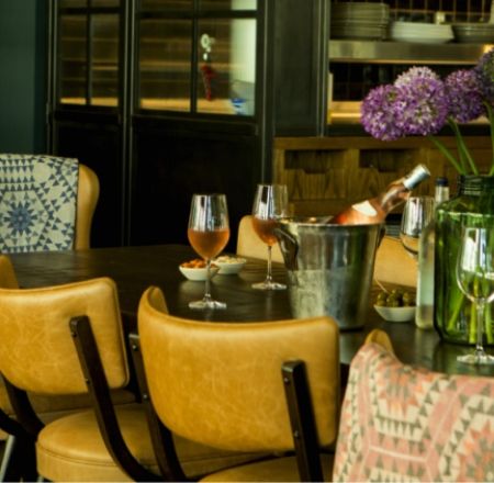brasserieblanc's tweet photo. Our gorgeous brasserie on Hammersmith Riverside is in a prime position to catch all the action at this year's Boat Race on the 24th March. Book your table today! https://t.co/HX8IVTK0vB @theboatraces #TheBoatRace2018 @raymond_blanc https://t.co/gvSQLCUlOS