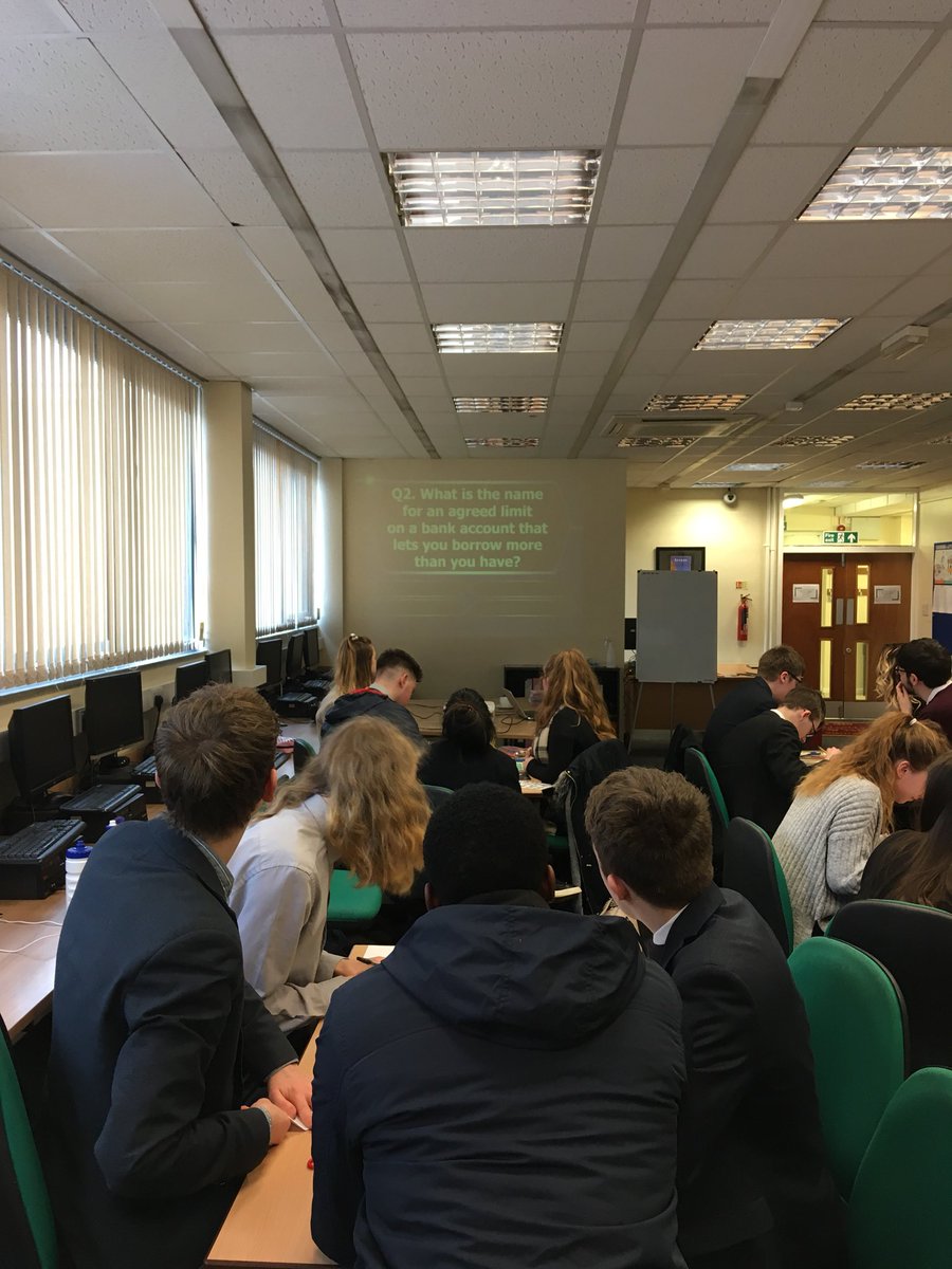 LiNCHigher's tweet photo. Great session with @BrightFuturesEx for their Aspire Day today on all things money. Remember those budgeting tips no matter what your plans after @SSPPLincoln  6th Form! https://t.co/KuFQqLy48y