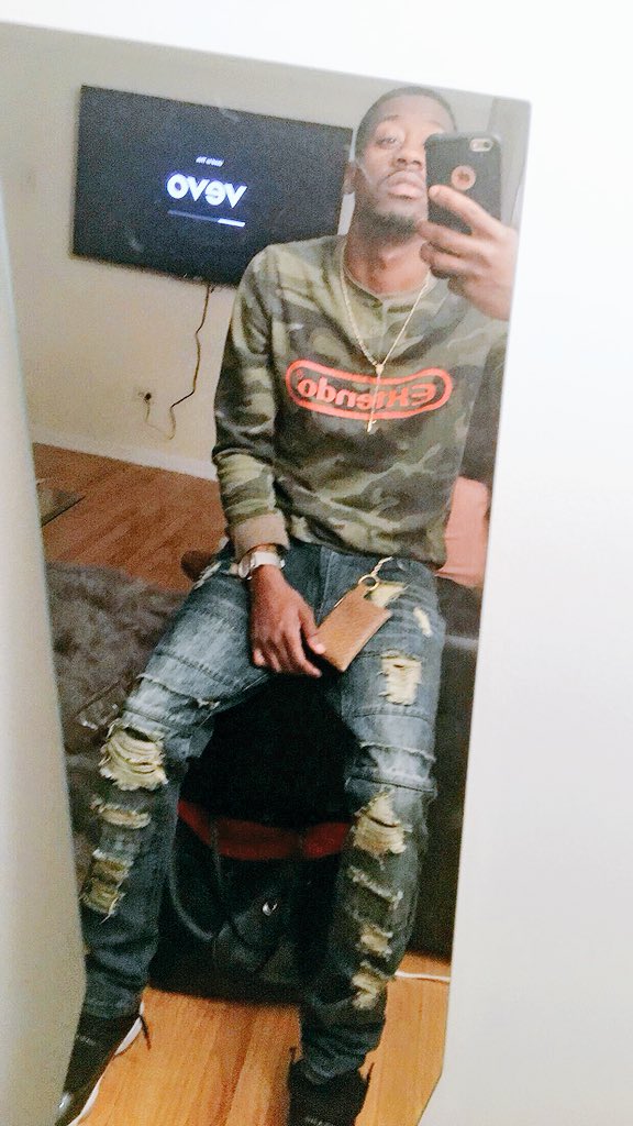 extgang_lucky's tweet photo. All I wear is Extendo #everythingextendo https://t.co/9CqPfKmkzP