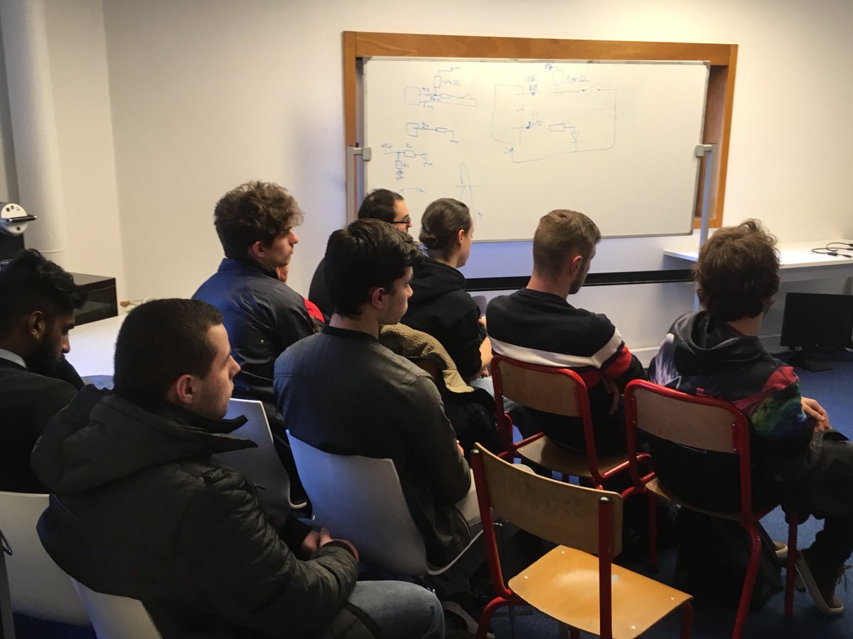 Org_Emma's tweet image. Préparation des 3 mois d’ateliers de code avec @DiptyChander @BMontagliani et l’équipe E-mma IT pour l’association #InclusiveCoding @selyn75