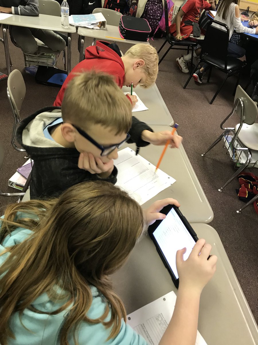 marysol_hoffman's tweet photo. Completing a writing extension of our “Holes” novel study. #animalsofthesaharadesert#essaywriting#research https://t.co/iwWzQXrWe3