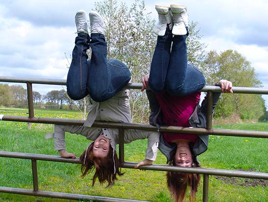 ItFryskeGea's tweet image. De lente is begonnen en dat vieren we zaterdag in de Warkumerwaard! De hermetisch gesloten winterjas, maakt plaats voor een nonchalant dragende jas die zowaar met de rits open kan. Hoe lekker is dat