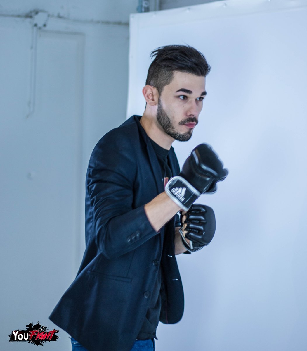 youfightgame tweet picture