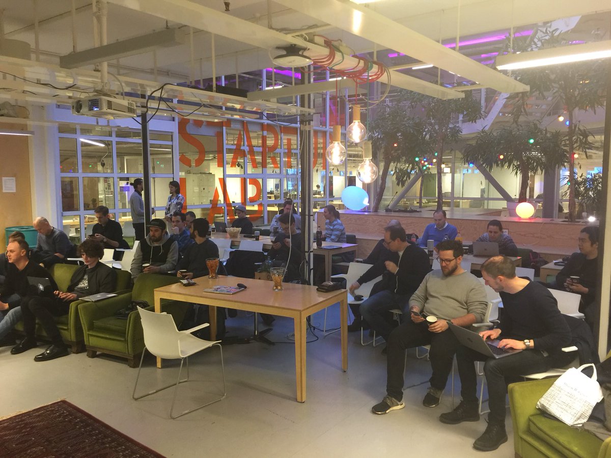 mhadaily's tweet image. @vuejs #vuejs meetup, @intothemild talked about @ExpressVue which was superb and Kjell gave his awesome demo about #Vuejs and nice #maps