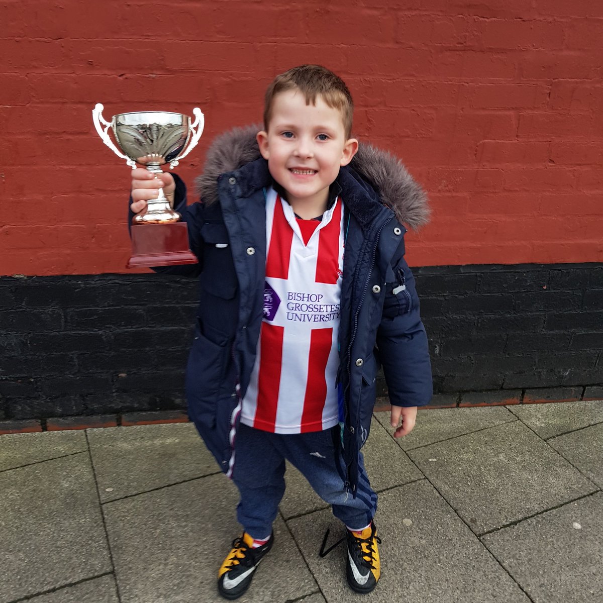 charbrown1989's tweet photo. A proud man of the match ππ΄βͺ @lcfcset #miniimp #imps #footballcrazy https://t.co/7IliWNeqym