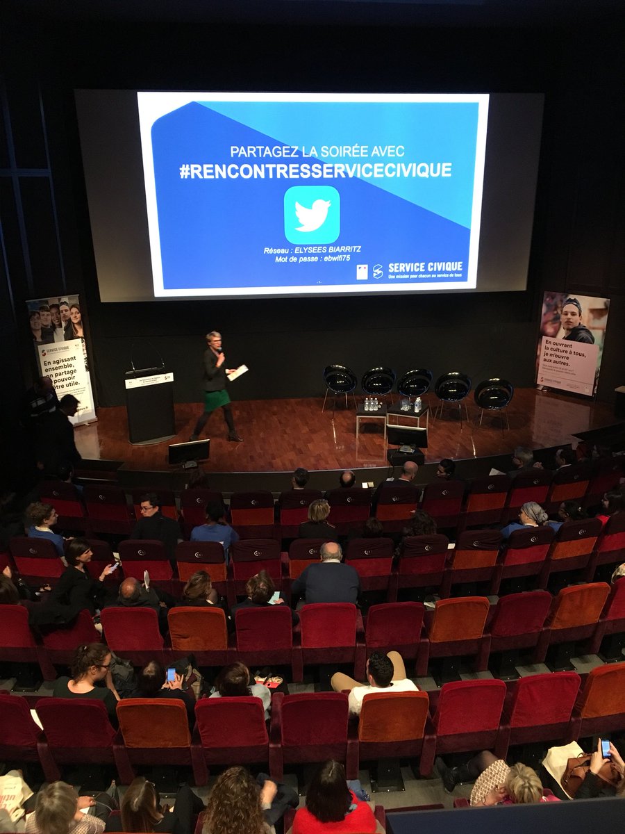 ServiceCivique's tweet photo. Bienvenue, nous sommes en direct des premières #RencontresServiceCivique sur Twitter ! Suivez-nous pendant toute la soirée ! https://t.co/yd0U4pJSqA