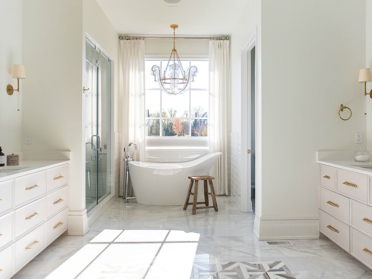 CaesarstoneUSA's tweet image. This week’s #DesignerSpotlight is shining on @Whittney217 and after one look at her spaces, it’s easy to see why we chose her! See the full spotlight: goo.gl/vWg9GY