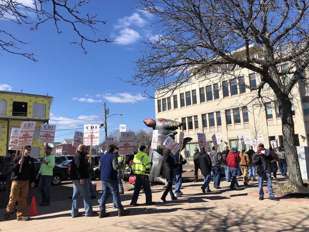 Picket lines swell against Champagne in #MiddletownCT today as L326 keeps the heat up.