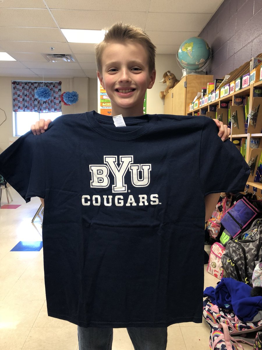 agonzalez3rd's tweet photo. These students were so excited to receive information back and some goodies from their college letters they wrote. Thank you @BYU @AngeloState @VanderbiltU @ncatsuaggies #NisdInspired #nisd #HoffmannInspired #collegeletterwriting https://t.co/Btwdo865Os