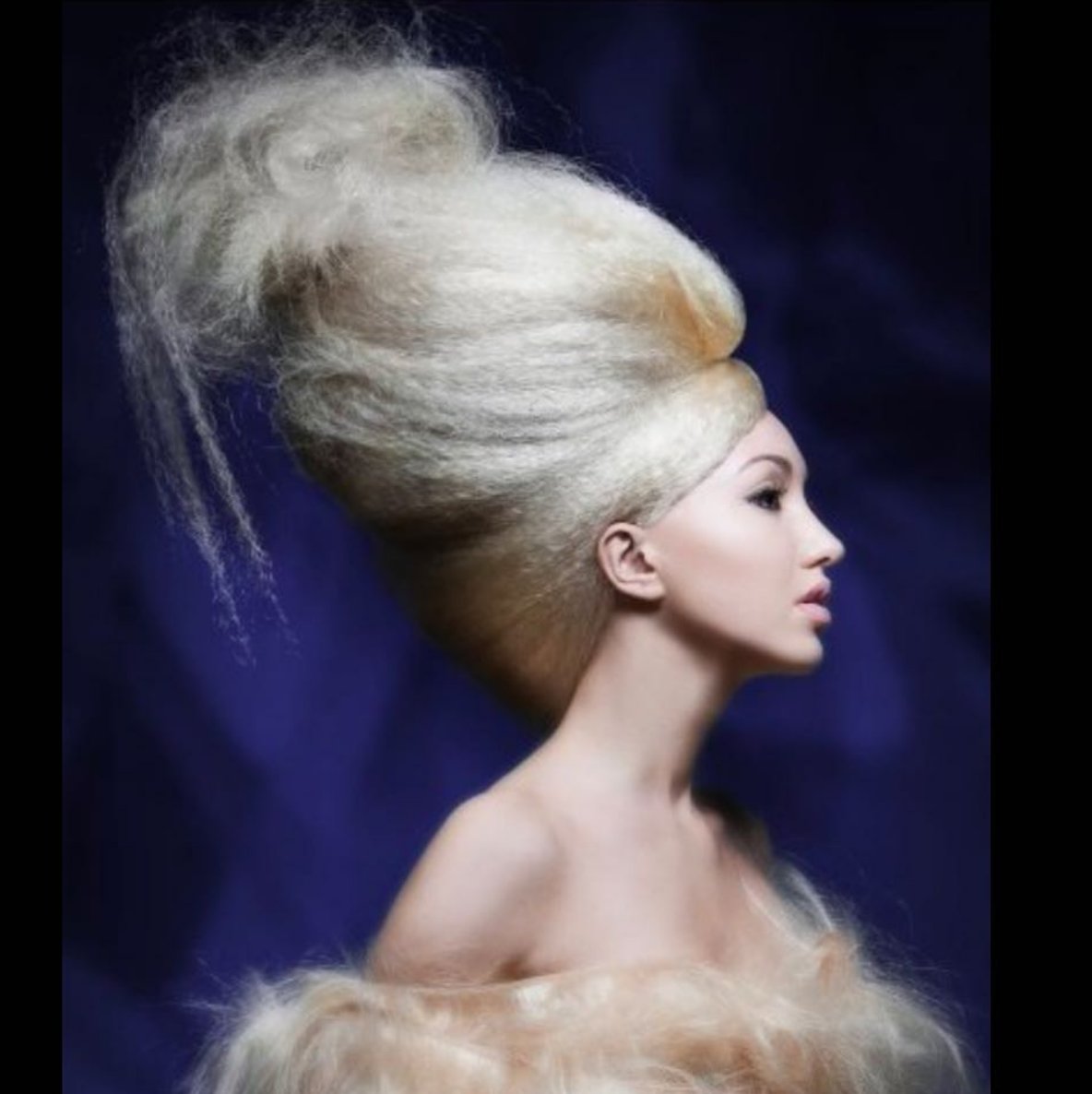 frenchnicholas's tweet photo. Texture and height! A look back at a look I created for NAHA 2008, as a Texture Finalist. #NAHA #texturedhair #texture #crimpedhair #beehive https://t.co/7uTmsxJfDH