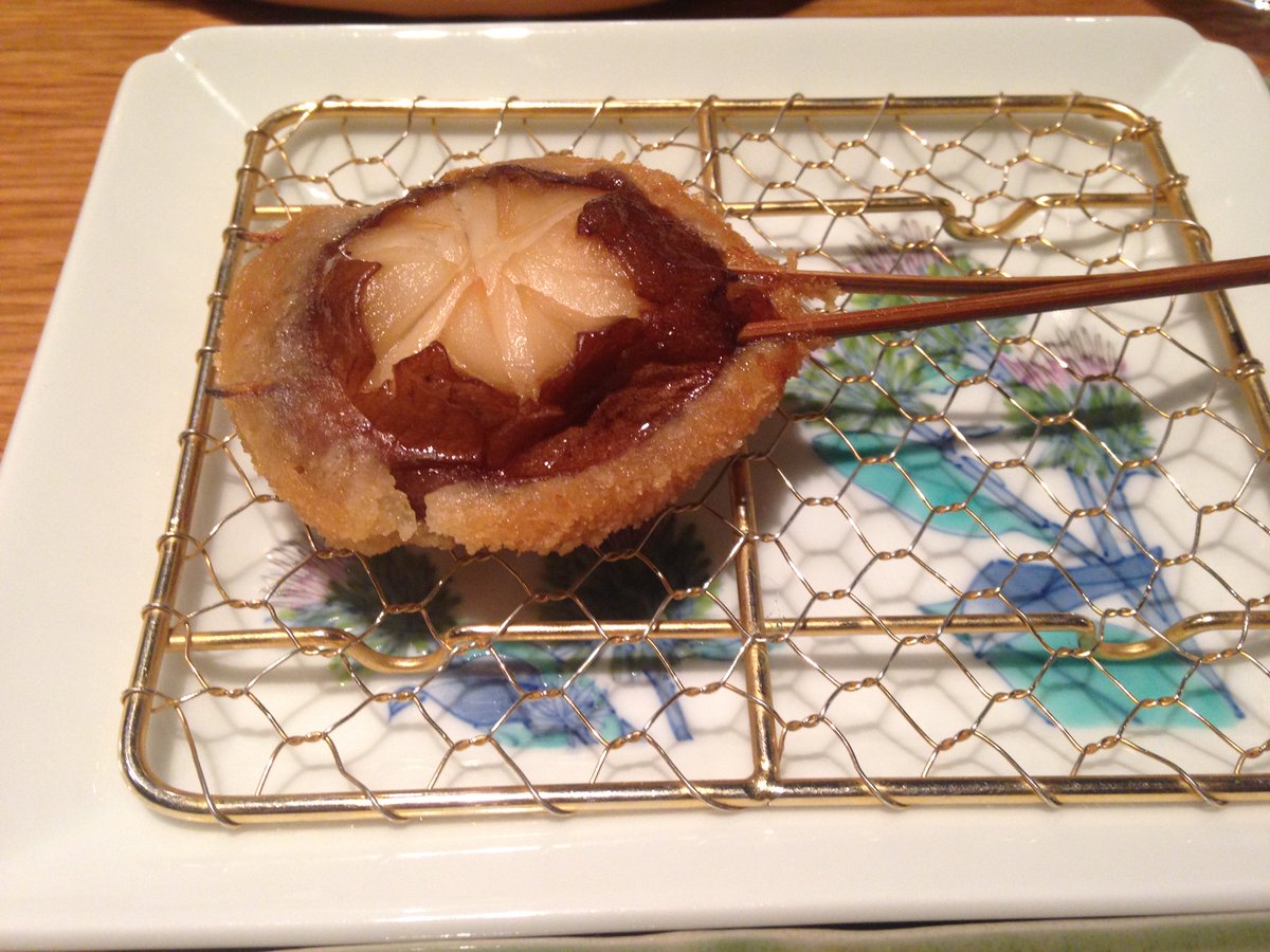 guideMichelinFR's tweet photo. Fines et délicates mini-brochettes au Bon Kushikatsu, #Paris 11e : une autre approche de la cuisine japonaise... https://t.co/j7hvrCzDEE