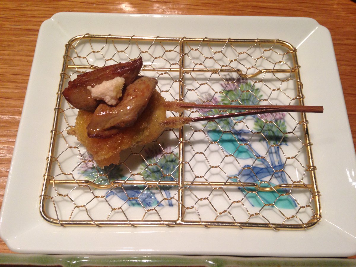 guideMichelinFR's tweet photo. Fines et délicates mini-brochettes au Bon Kushikatsu, #Paris 11e : une autre approche de la cuisine japonaise... https://t.co/j7hvrCzDEE