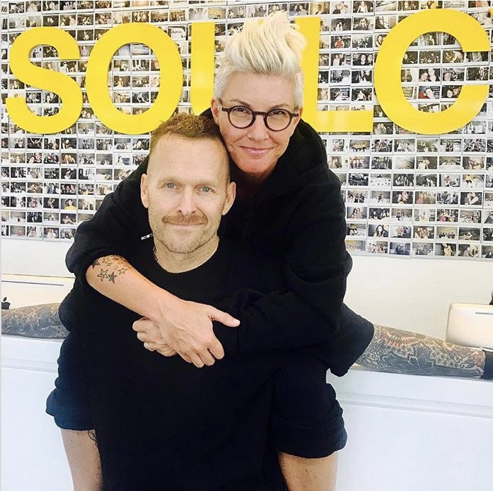 styleofsport's tweet photo. 2 TRAINER, 2 BOOKS, 2 FRIENDS: Famed trainers #BobHarper & #StaceyGriffith have been friends for over 20 years. Their new books are guides for all, but reveal very personal stories of struggles the two have faced in their own lives: https://t.co/phEr8Gs183 #bobharperheartattack https://t.co/VSatYP1jLp