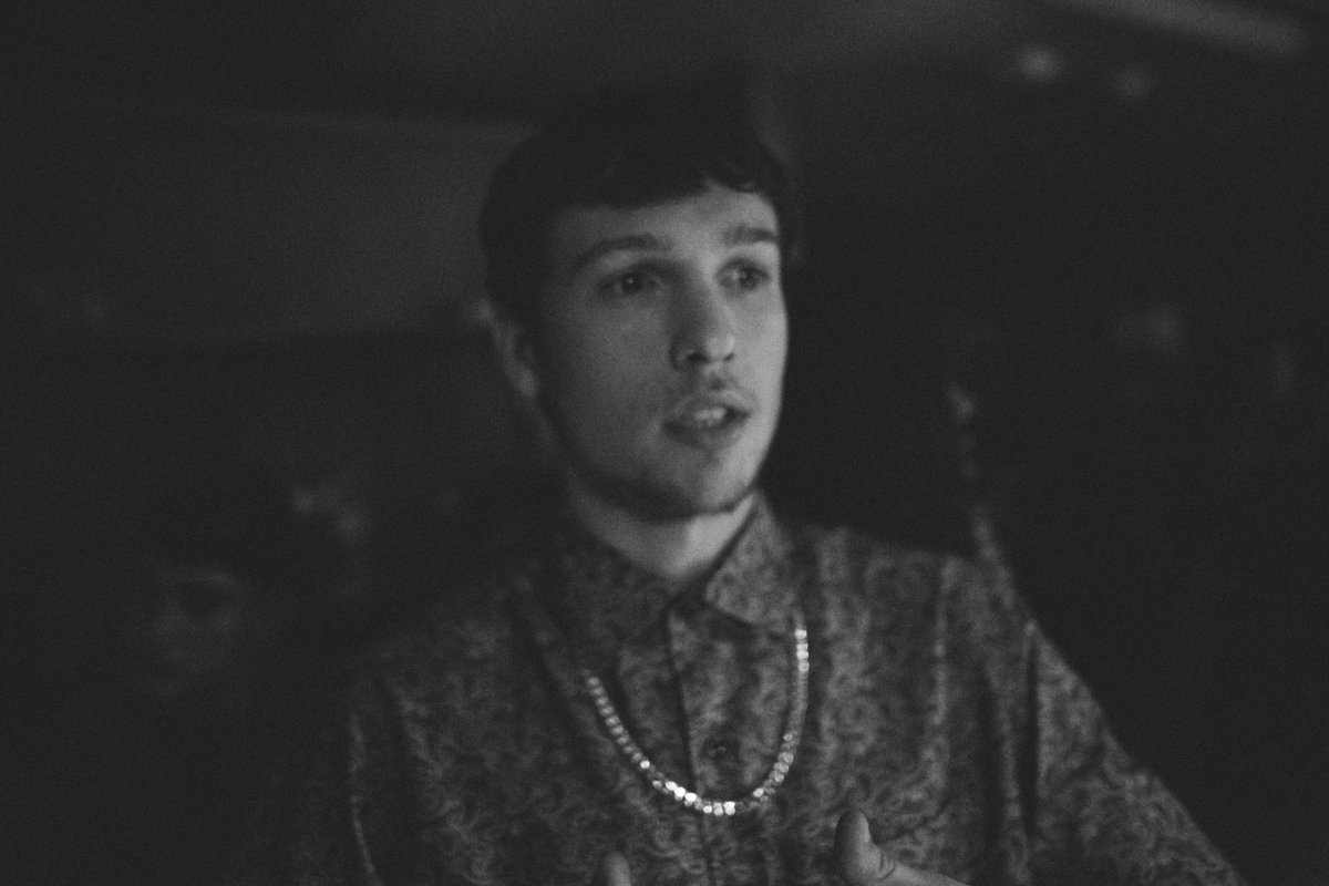 Petelaflame's tweet photo. free my mans @STRAP4K https://t.co/eRtoNwCUhD
