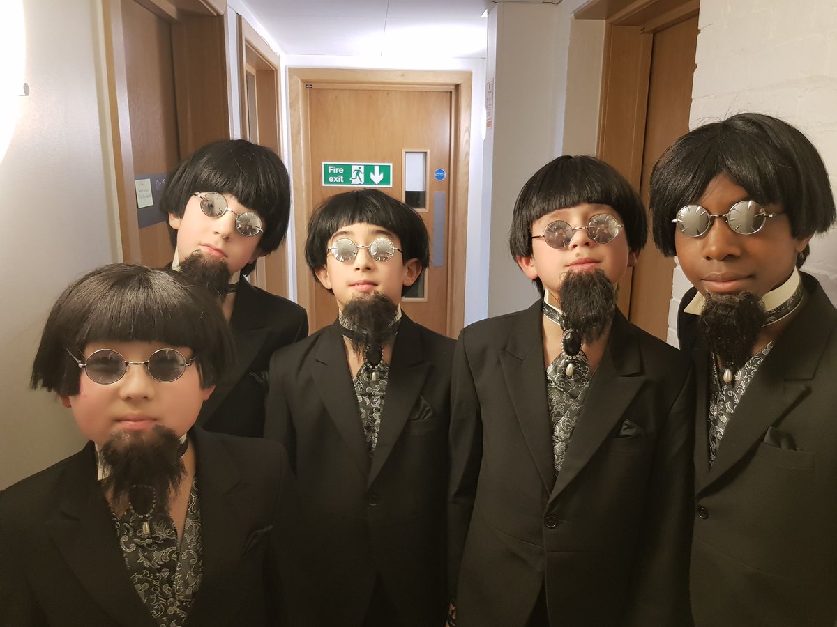 TrinityBoysChoi's tweet photo. This creepy bunch of fairies are looking forward to the 2nd #RCMDream @RCMLondon today https://t.co/8aXuYKJbkt