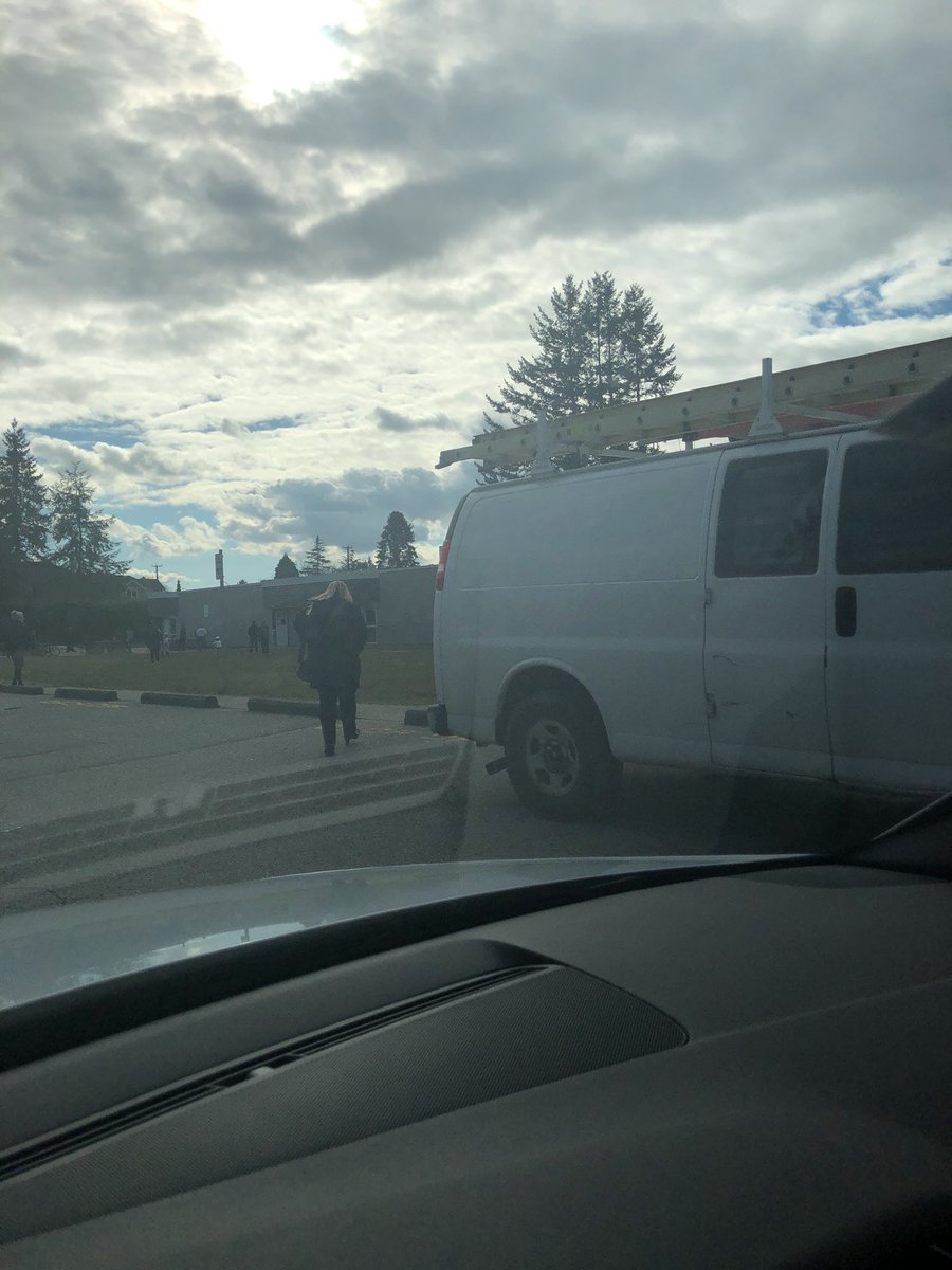 russmacnab's tweet photo. @DavieJonesSD42 anything we can about parents and other people parking in the”Drop off only” zones??? https://t.co/Y9RWgkjNS5