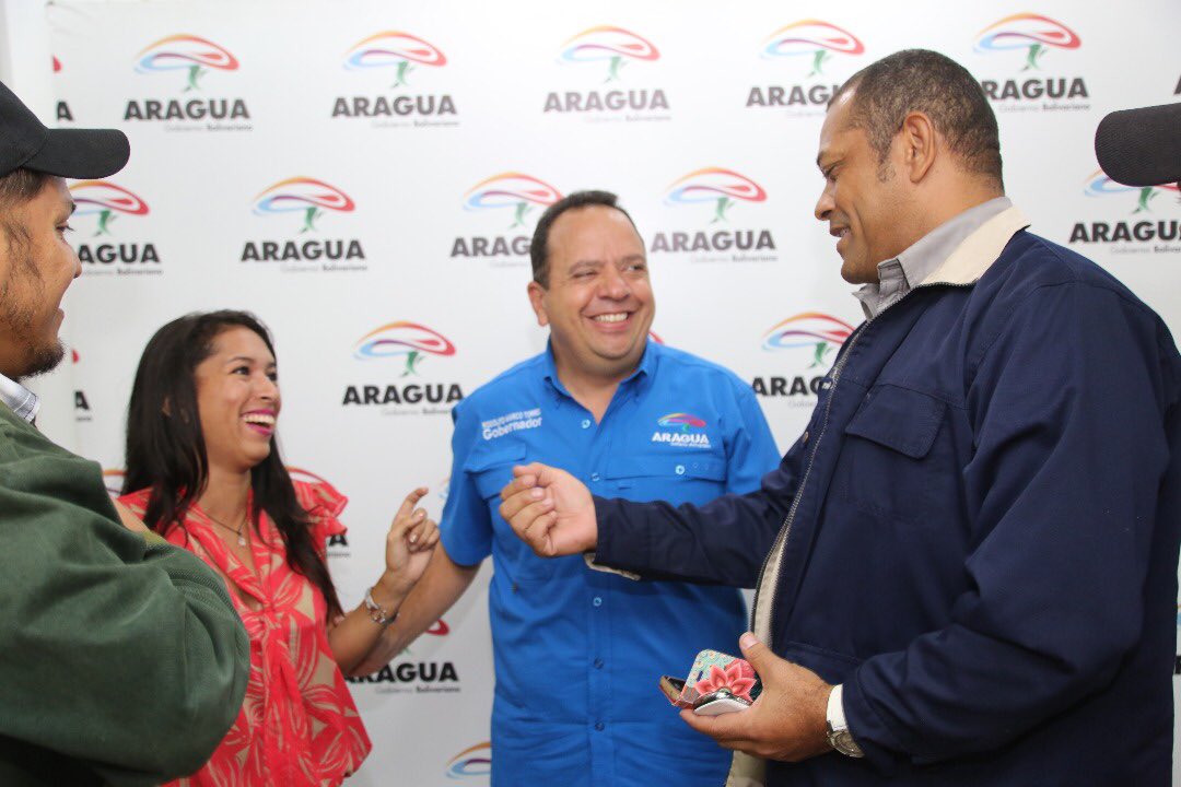 #6Mar Durante esta mesa de trabajo evaluamos acciones para el beneficio de la población estudiantil, como la recuperación de la flota de transporte de la <a href="/UCarabobo/">Universidad de Carabobo</a> Núcleo #Aragua, para el traslado de la comunidad universitaria #TodosSomosVenezuela