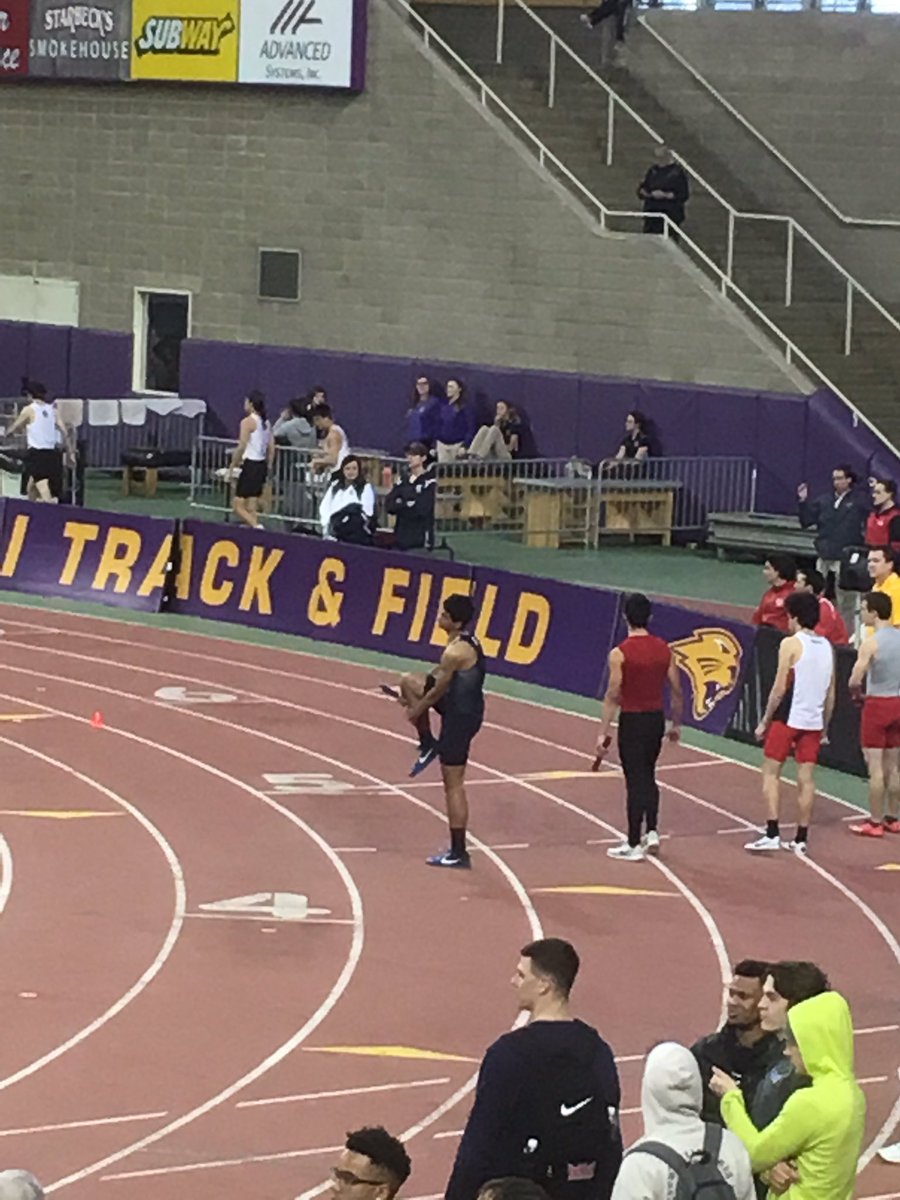 ScotchRidgeGuy's tweet photo. #EastDistance is back on the track! Solid 4x800 time of 9:07.43 for Cruz-Castro, Walton, Rodriguez, and Rickbaugh! 22 seconds ahead of this meet last year! #ThatsaFullLap 🏃🏽💨👏 https://t.co/WNzcXA8cbQ