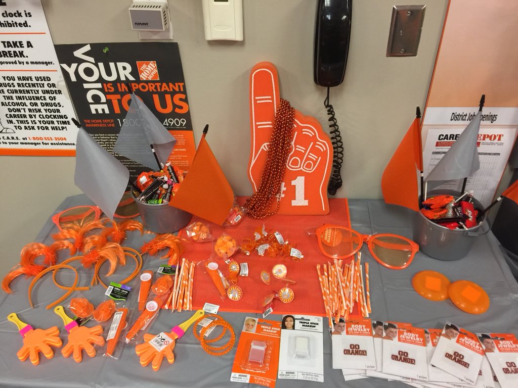 SimpkinsTess's tweet photo. Kicking off VOA 2018!!  #STR1552 #D166Proud https://t.co/sa9bRwjZDA