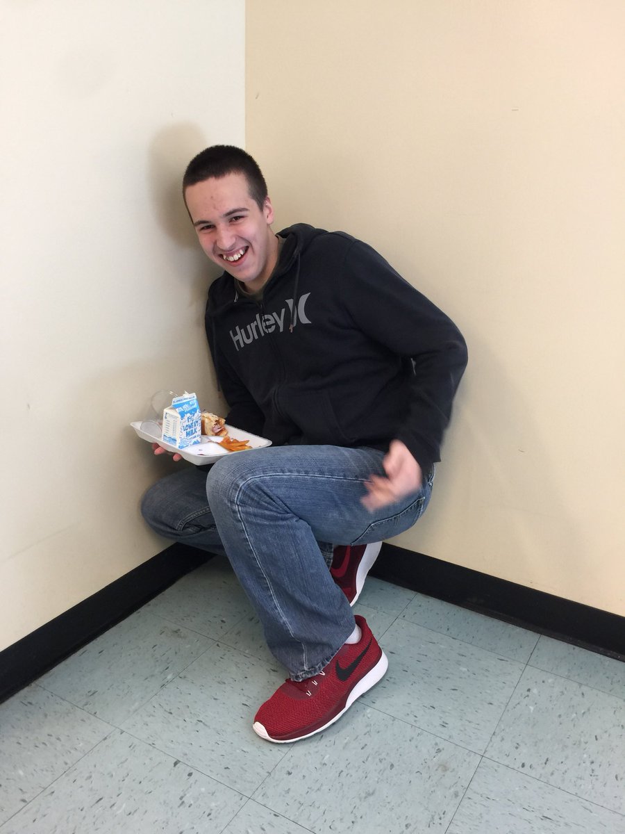 SITTIN IN THE CORNER LIKE A LOOOSER